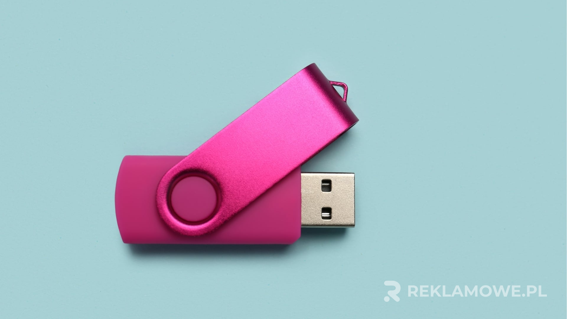 Pamięć USB z logo firmy jako upominek dla klientów